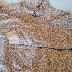 New Victoria secret cheeta pink hoodie M
